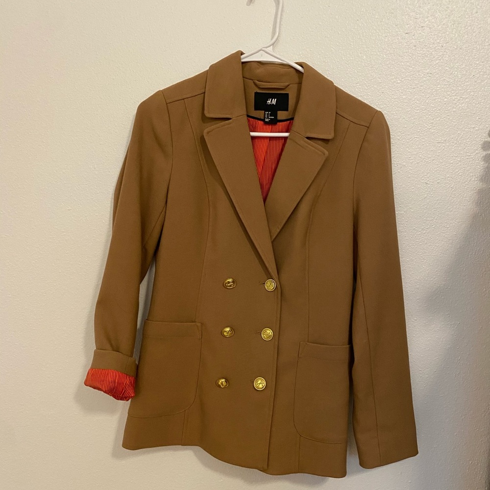 Nautical blazer with gold button detail